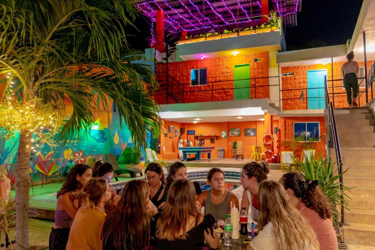 Hostel Nirvana Таганга Екстер'єр фото